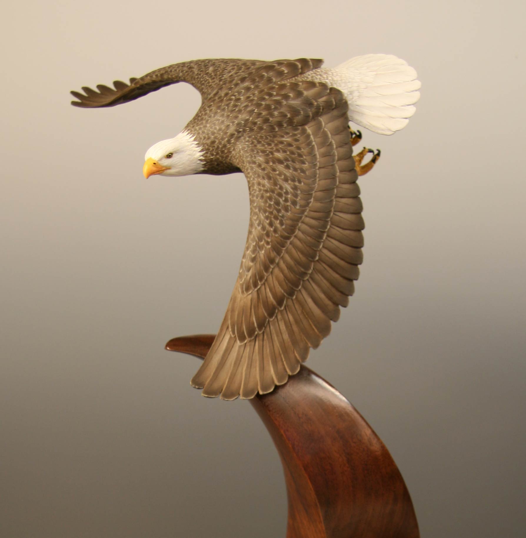 Wildfowl Design The Carvings of Dennis Schroeder Miniature Bald Eagle
